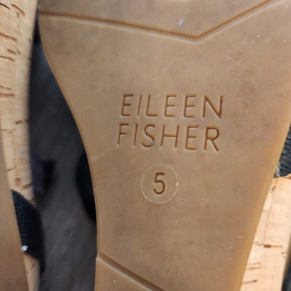 Eileen Fisher Strappy Black Cork Wedges in Size 5 - Picture 12 of 12